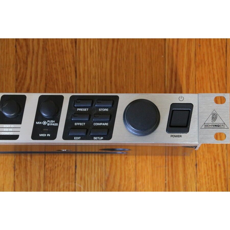 Behringer Virtualizer Pro DSP2024P Effects Processor 2007 – SOLD