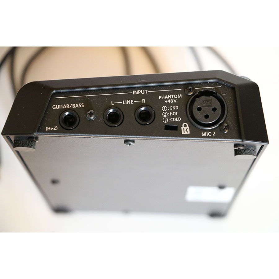 ギター Roland V-STUDIO20 Roland - V-STUDIO 20 | Audio Interface/Control Surface with DAW