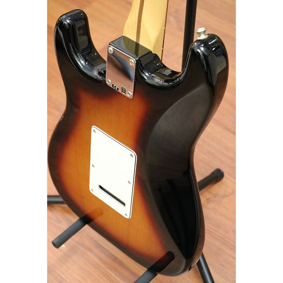 Fender Standard Stratocaster 2017 MIM HSS Sunburst – SOLD – Erie Music