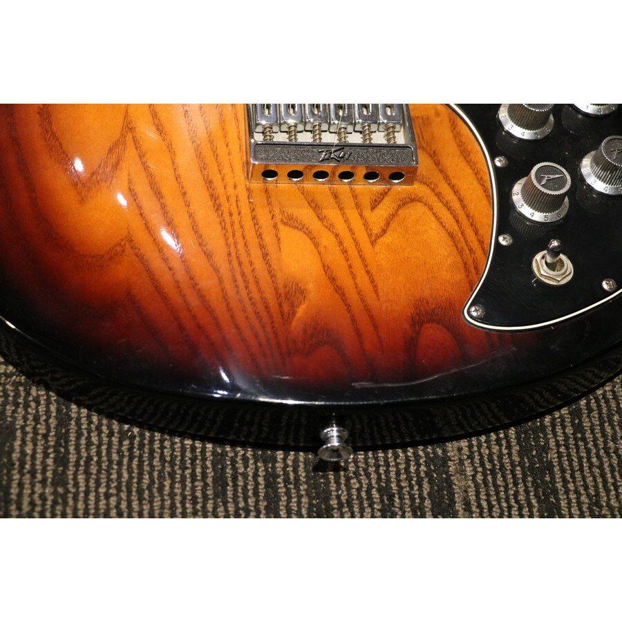 Peavey T-60 Electric Guitar – Sunburst – 1983 – SOLD – Erie Music