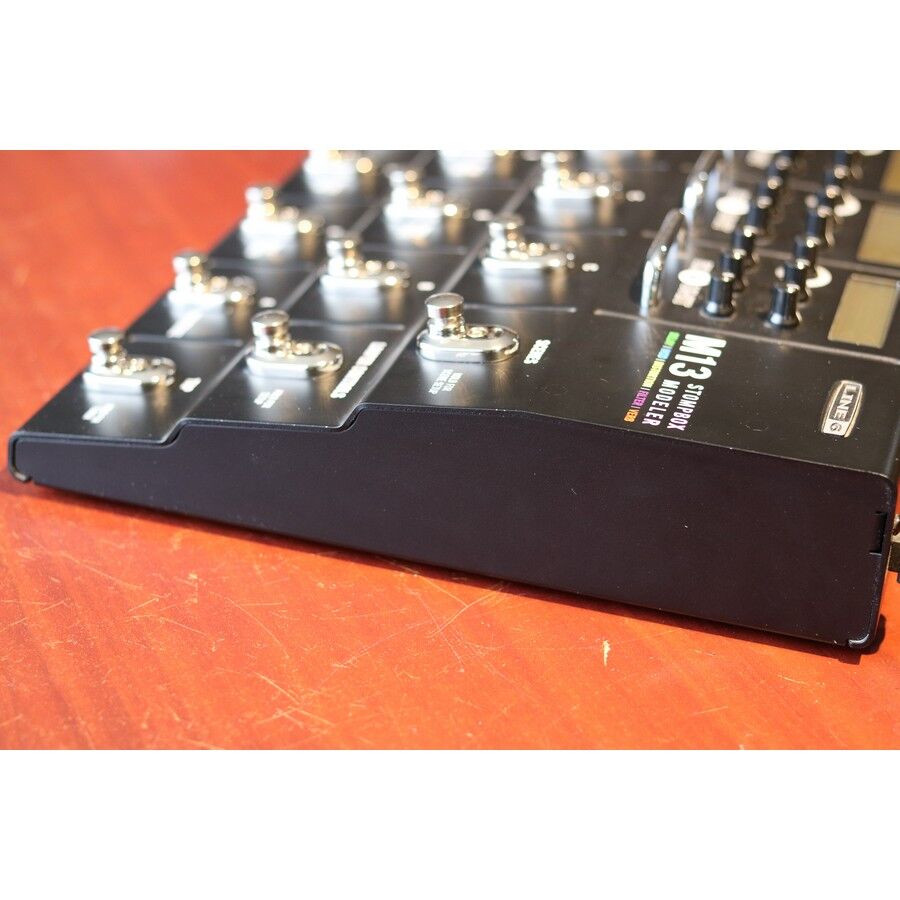 Line 6 M13 Stompbox Modeler Multi-Effects Pedal – Erie Music